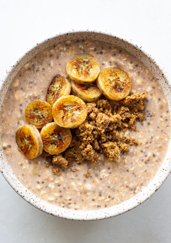 Bananas Foster Overnight Oats
